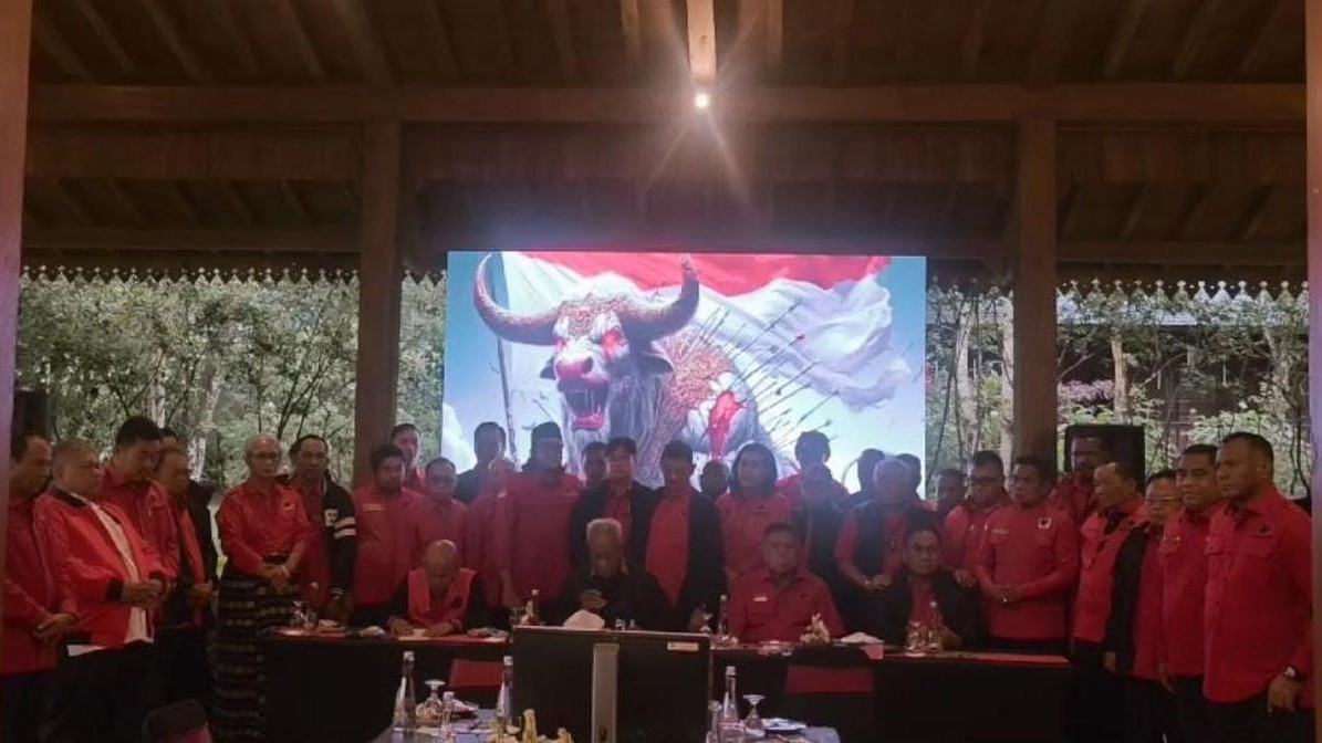 PDIP Resmi Pecat Jokowi, Gibran dan Bobby Nasution