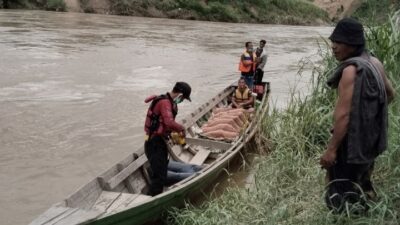 Perahu di Sungai Alas Aceh Tenggara Terbalik