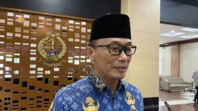 Badan Kepegawaian Negara (BKN) menegaskan larangan aparatur sipil negara (ASN) pindah instansi selama 10 tahun sejak pengangkatan. Apabila ada yang 'nekat' minta pindah instansi sebelum masa 10 tahun itu, maka akan dianggap mengundurkan diri.