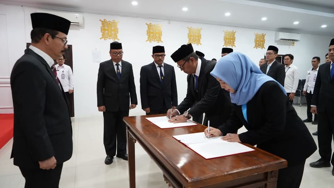 Lantik 9 Pejabat Non-Manajerial, Meurah Budiman Harap Timbul Semangat, Produktifitas dan Ide Baru Bagi Organisasi