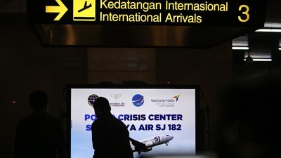 Imigrasi Kejar Warga China Viral Diduga Sogok Petugas