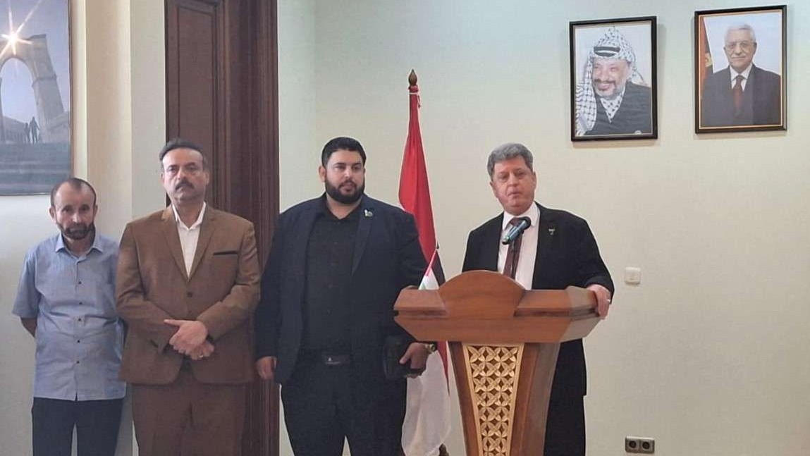 Zuhair Al Shun internasional Warga Palestina Berjuang dan Menderita Sendirian 