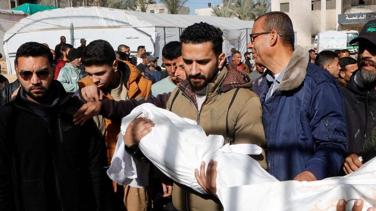 Israel Serang Tiga Sekolah di Gaza, 33 Orang Dilaporkan Tewas