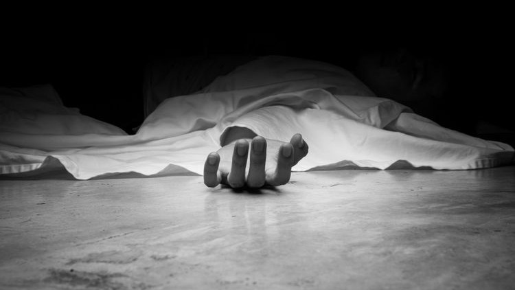 Seorang perempuan di Pidie Jaya, Provinsi Aceh, H(23) tewas dibunuh suaminya, s (54) dikamar tidurnya karena kerap live Tiktok.