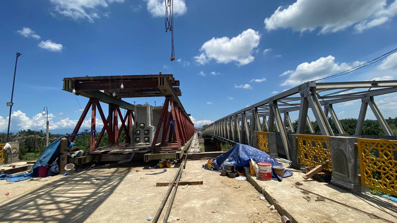 Pekerjaan Jembatan Kembar di Aceh Tamiang Tanpa Plang