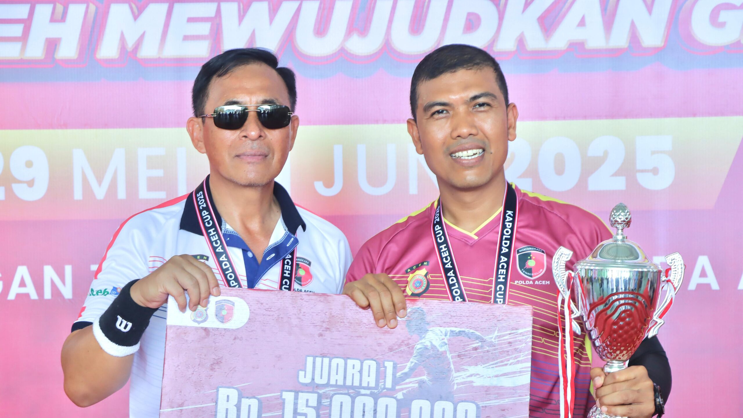 BTC Polda Aceh berhasil mempertahankan piala bergilir Turnamen Tenis Kapolda Aceh Cup setelah kembali menjadi juara pada turnamen tahun 2025.