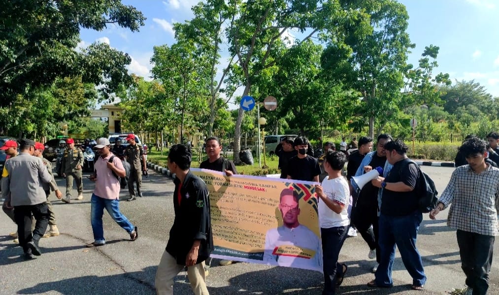 DPRD Kampar Diminta Pecat Oknum Dewan Inisial P