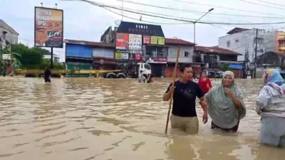 Hujan Deras Picu Banjir di Medan, 10 Ribu Warga Terdampak