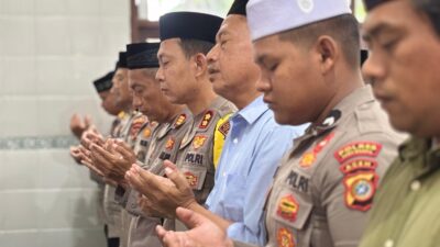 Polres Aceh Singkil Gelar Shalat Gaib, Doa Mengalir untuk Korban Bencana di Sumatera dan Erupsi Semeru