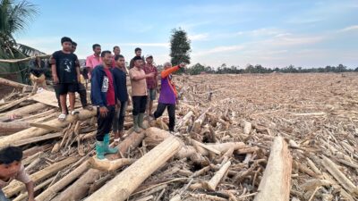 Desa Gedumbak Porak-Poranda Diterjang Banjir, Haji Uma Desak Pemerintah Tetapkan Status Bencana Nasional