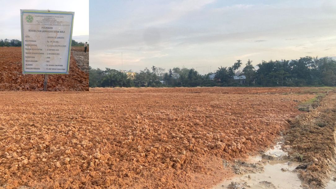Kontrak APBN Habis, Rehabilitasi Lapangan Sepak Bola Unsam Diduga Belum Rampung