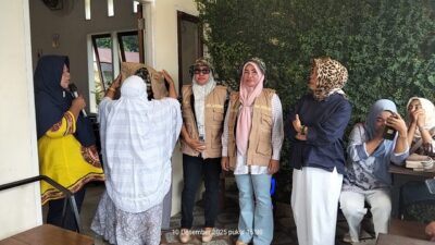 Srikandi Aceh Singkil Salurkan Bantuan untuk Korban Banjir Aceh Tamiang