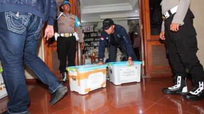 Bareskrim Sita Emas Batangan Terkait Kasus TPPU Tambang Ilegal