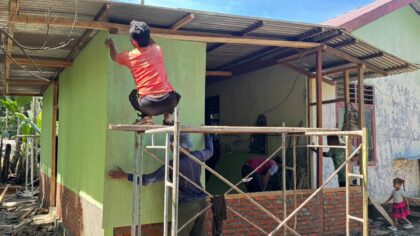 Rehab RTLH TMMD Capai Tahap Krusial, Rumah Warga di Jeumpa Masuki Pemasangan Dinding